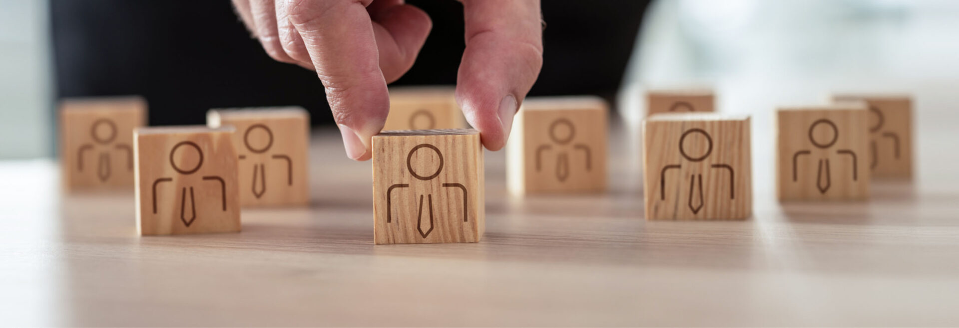 الويبينار الثاني حول مراجعة إستراتيجيات إدارة الموارد البشرية في ظل تغير بيئة الأعمال بعد جائحة كوفيد-19