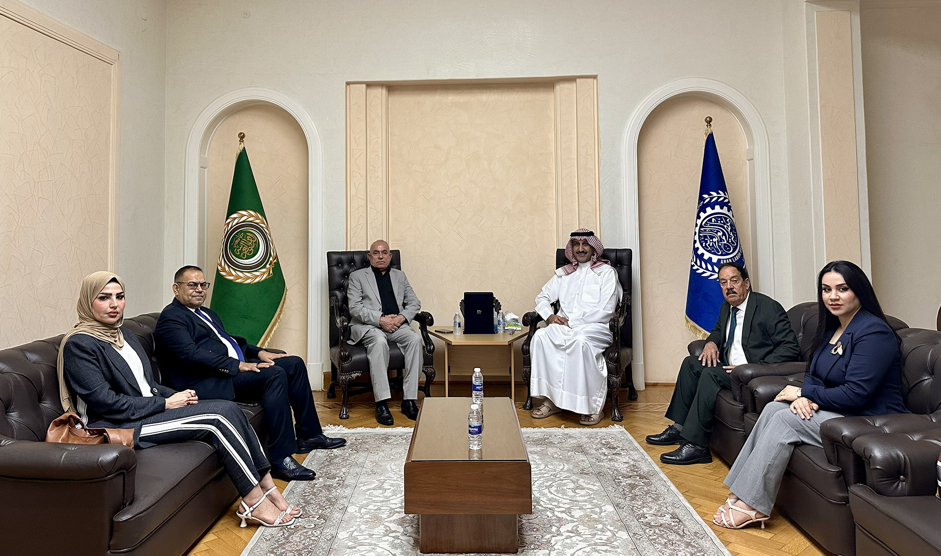 "المطيري" يستقبل رئيس الاتحاد العام لنقابات العمال في العراق في مقر منظمة العمل العربية