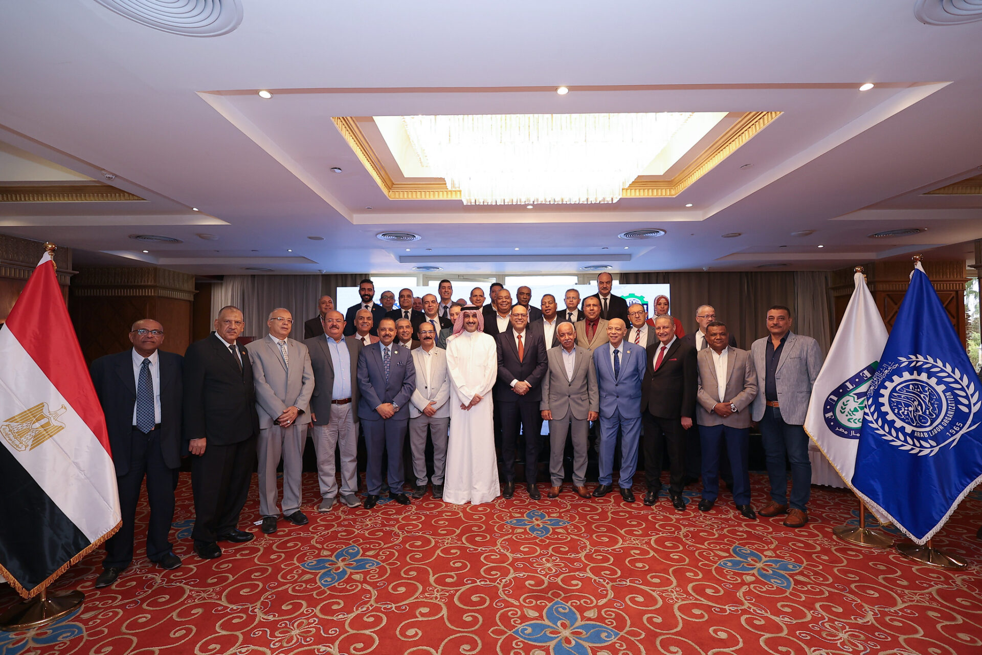 المطيري: "قانون العمل المصري الجديد محطة فارقة في تحديث التشريعات الوطنية وتعزيز الحوار الاجتماعي"