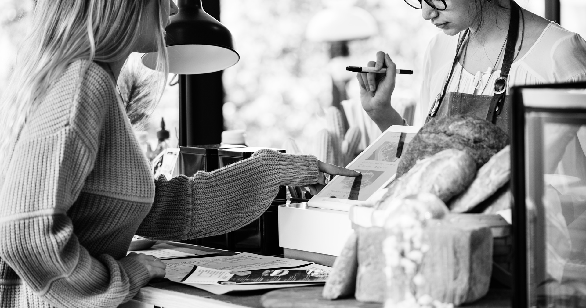 الندوة القومية حول تنمية و تطوير المشروعات الصغيرة و المتوسطة و تفعيل دورها فى التنمية و التشغيل