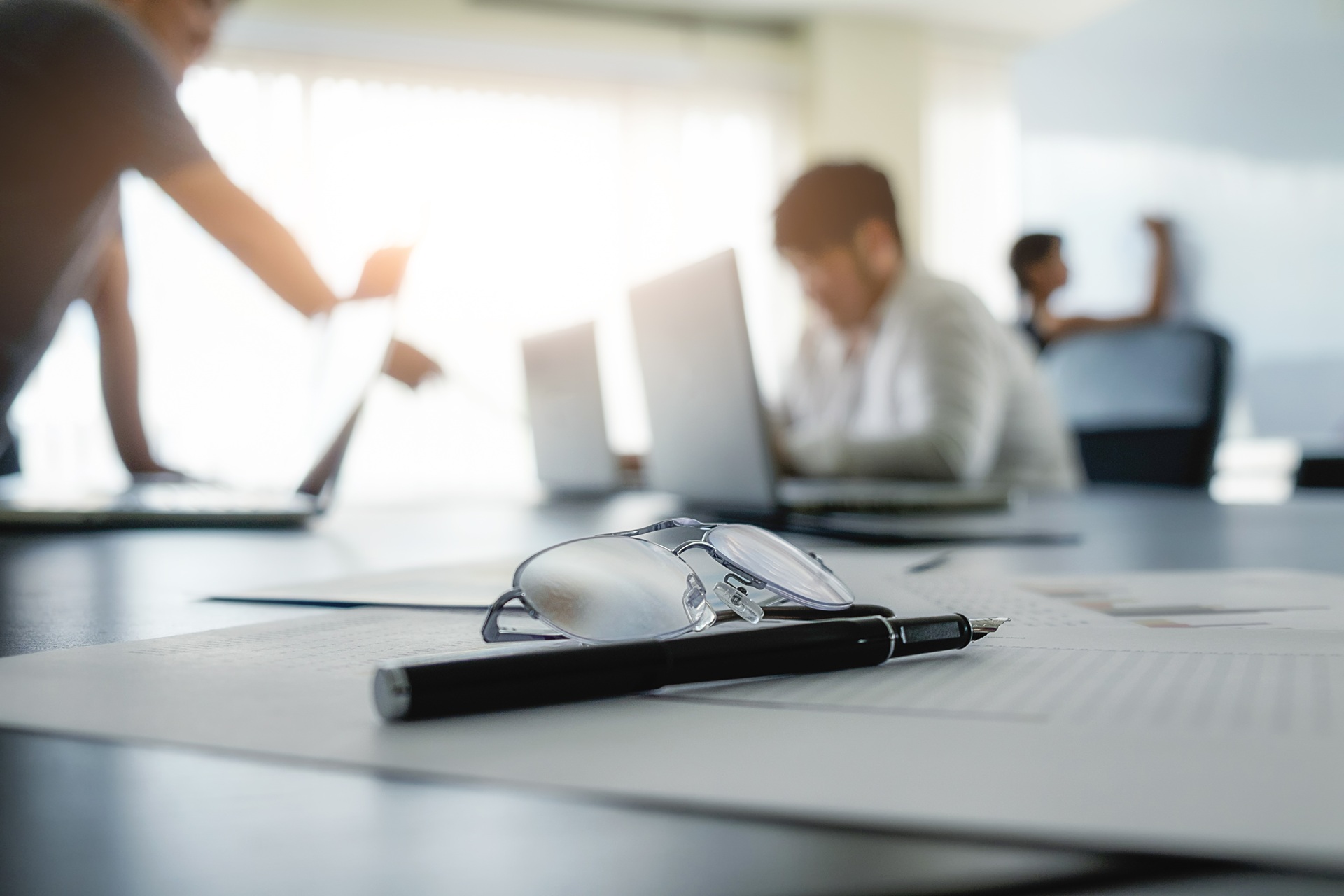 الندوة القومية حول ”العقد العربي للتشغيل 2010-2020″ “التوجهات والمآلات”